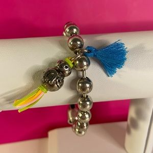 Tra-la-ra Silver color circle bracelet with charm